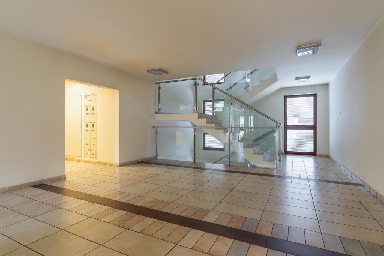 Cracow Pilotow Cosy With Free Parking By Renters Appartement